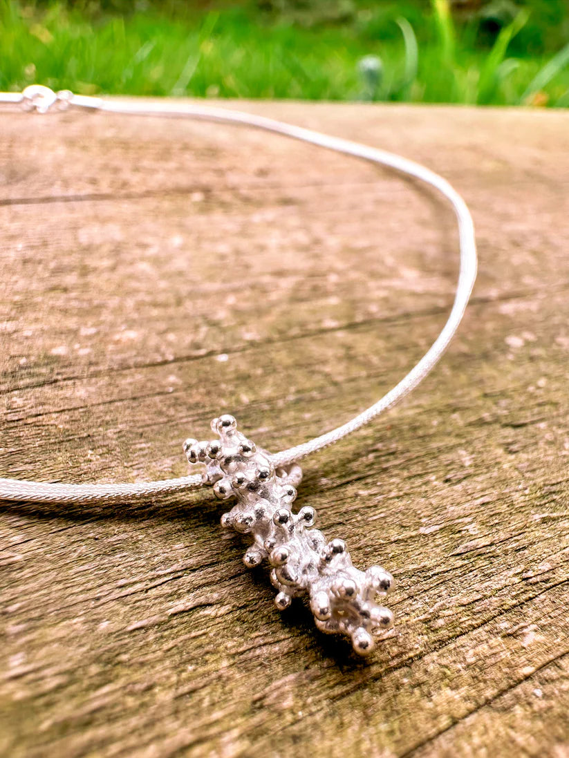 Colgante de plata barra de coral