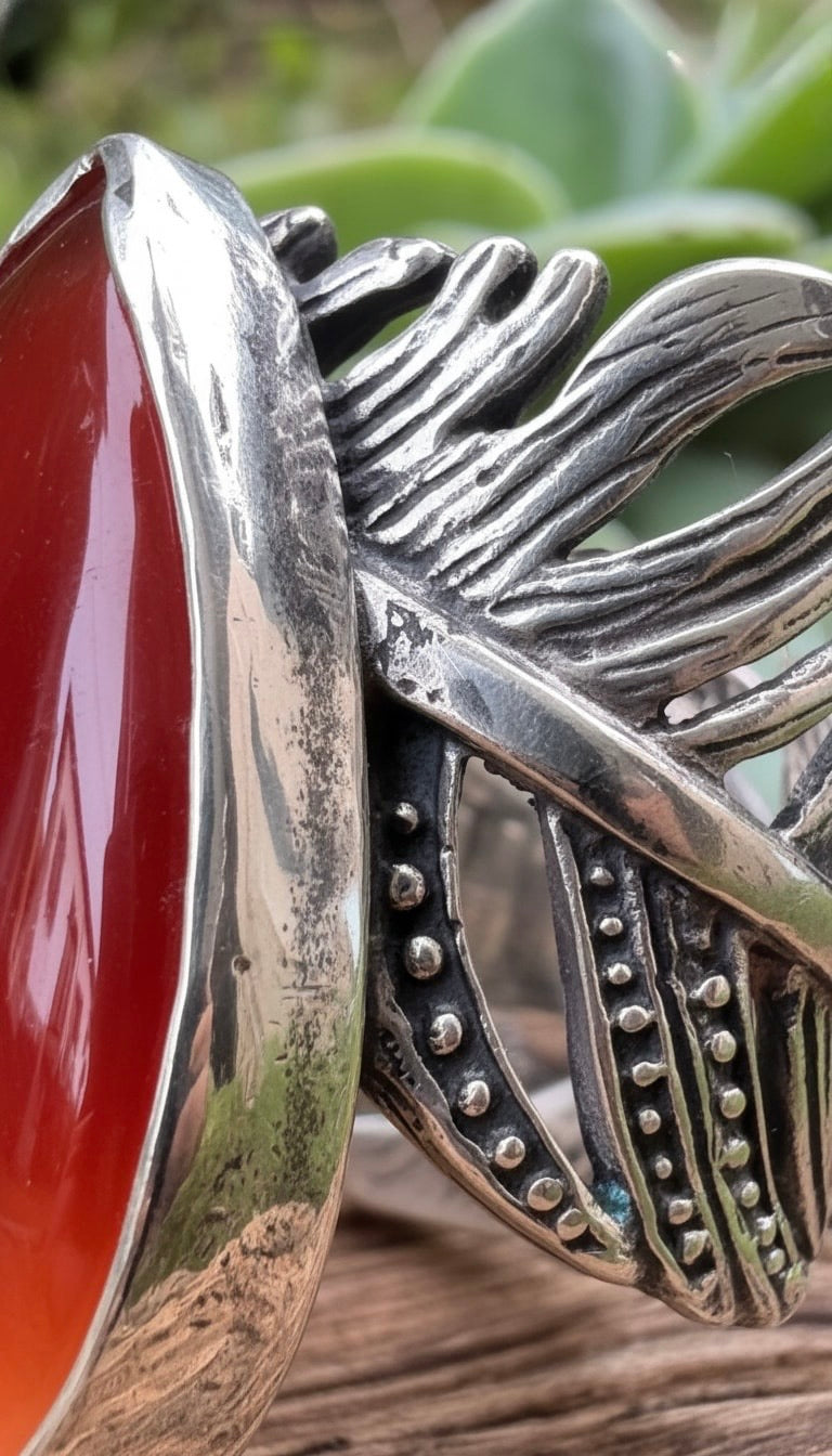 ANILLO PLUMA DE PLATA Y CORNALINA