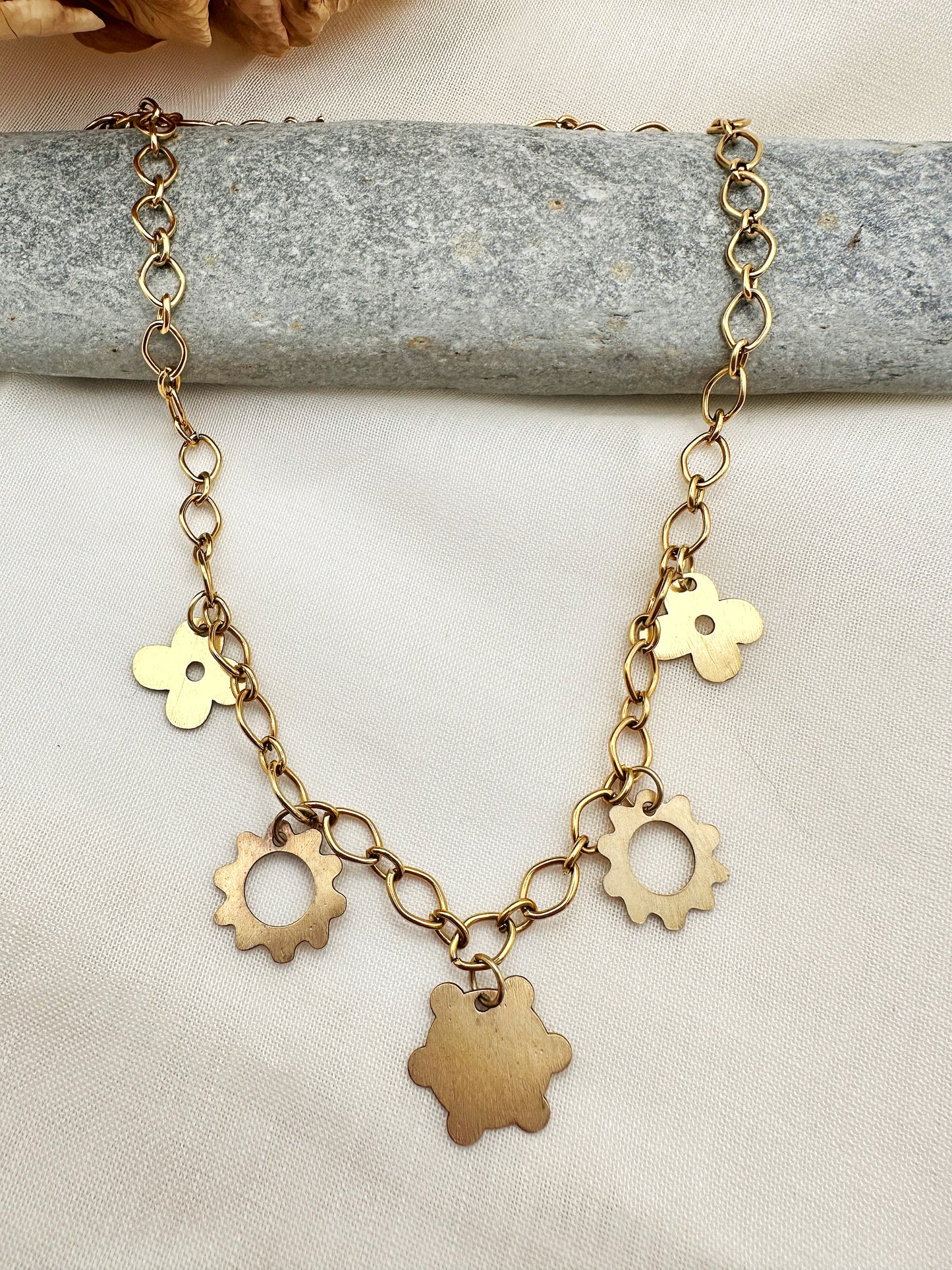 COLLAR MULTICHARMS RAMO